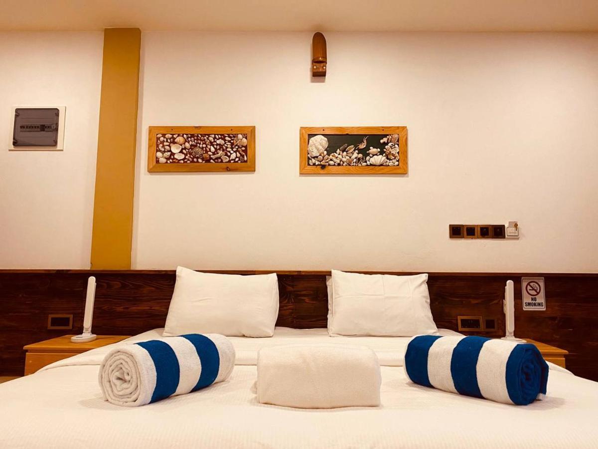 Rindali - The Speedboat From Male To The Hotel Departs At 1130 Every Monday Thursday And Saturday And From The Hotel To Male At 0630 And Five Domestic Flights Are Available Every Day Olhuveli - Dhaalu Atol Buitenkant foto