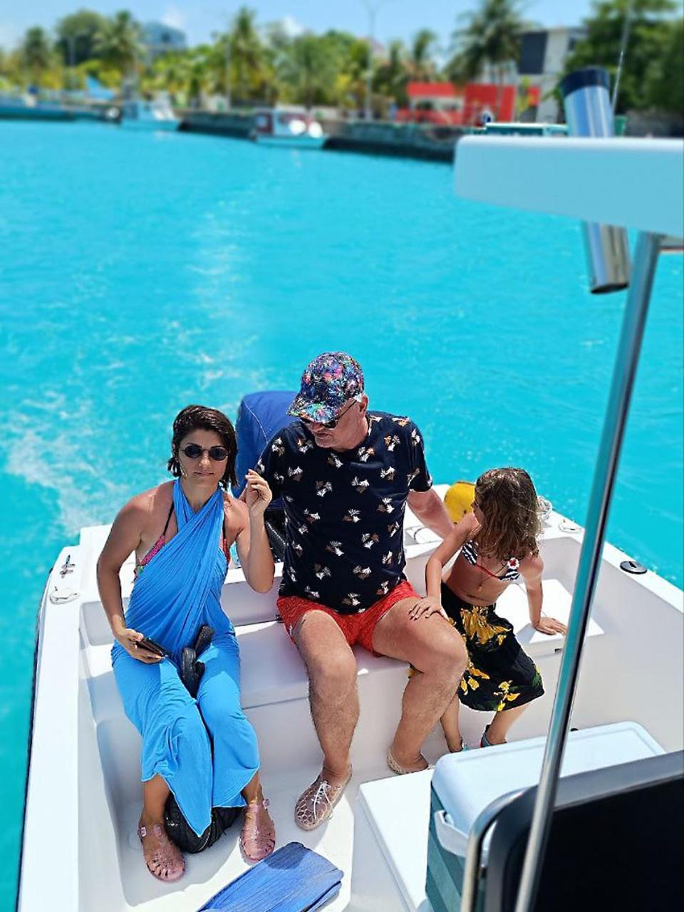 Rindali - The Speedboat From Male To The Hotel Departs At 1130 Every Monday Thursday And Saturday And From The Hotel To Male At 0630 And Five Domestic Flights Are Available Every Day Olhuveli - Dhaalu Atol Buitenkant foto