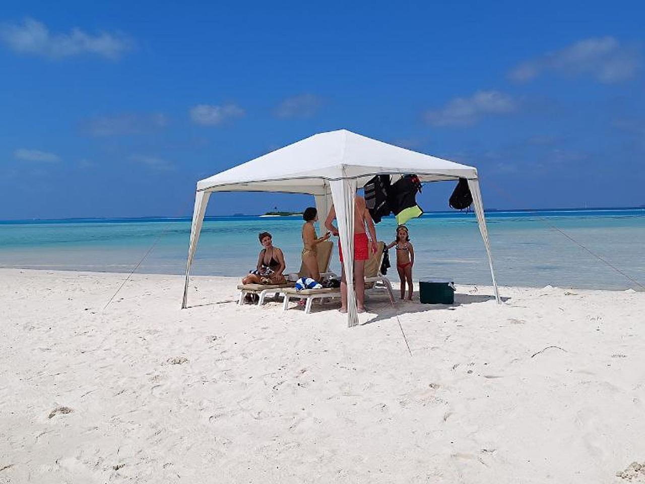 Rindali - The Speedboat From Male To The Hotel Departs At 1130 Every Monday Thursday And Saturday And From The Hotel To Male At 0630 And Five Domestic Flights Are Available Every Day Olhuveli - Dhaalu Atol Buitenkant foto