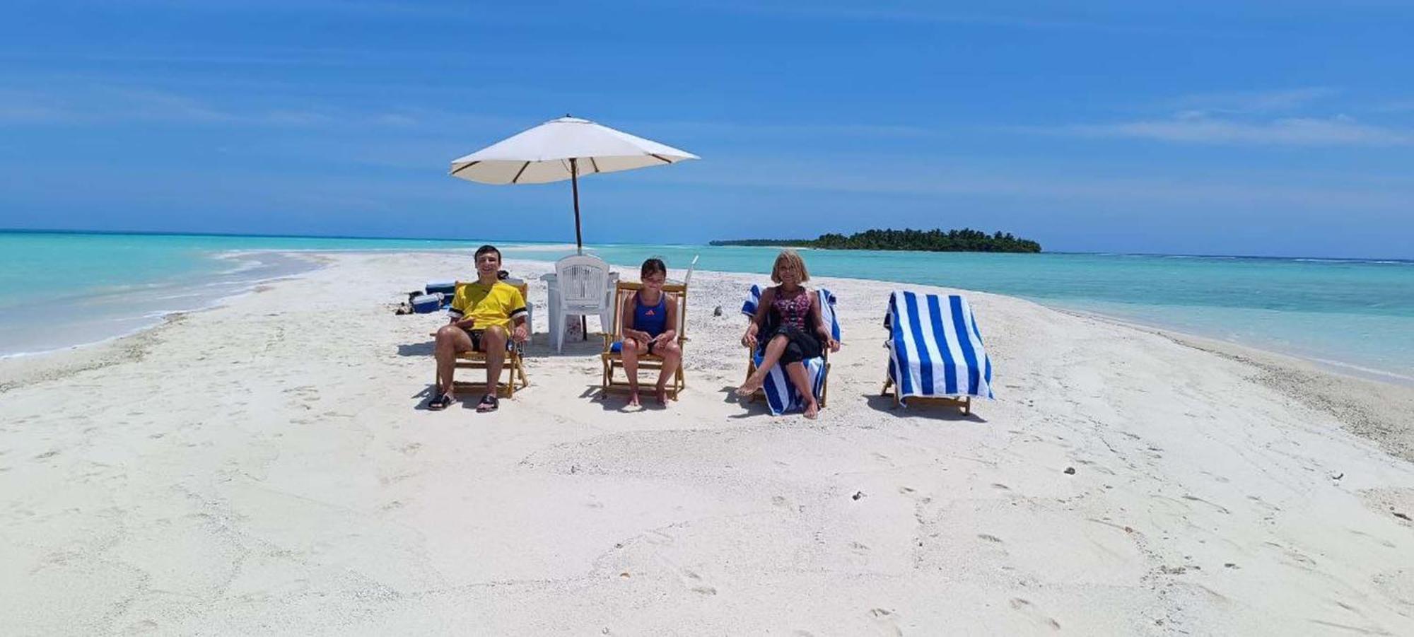 Rindali - The Speedboat From Male To The Hotel Departs At 1130 Every Monday Thursday And Saturday And From The Hotel To Male At 0630 And Five Domestic Flights Are Available Every Day Olhuveli - Dhaalu Atol Buitenkant foto
