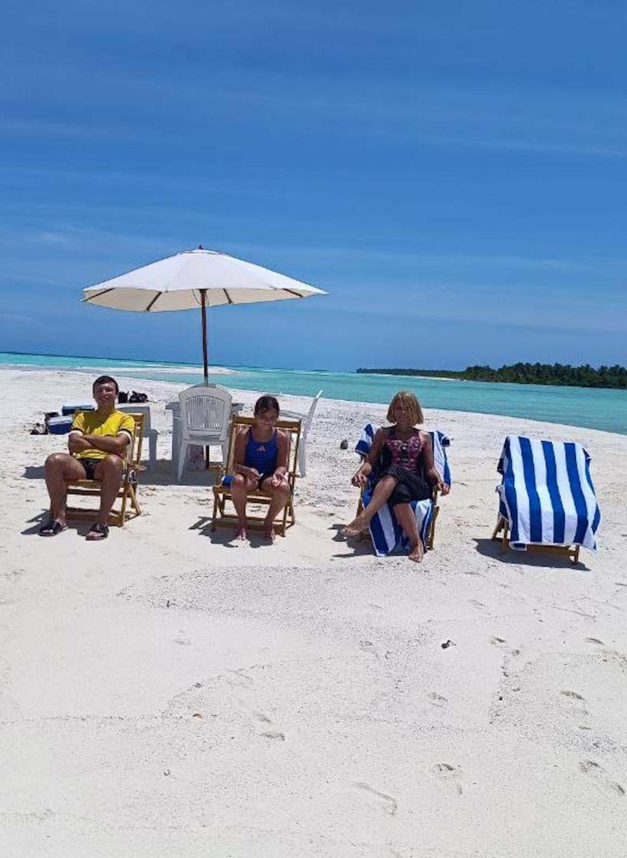 Rindali - The Speedboat From Male To The Hotel Departs At 1130 Every Monday Thursday And Saturday And From The Hotel To Male At 0630 And Five Domestic Flights Are Available Every Day Olhuveli - Dhaalu Atol Buitenkant foto